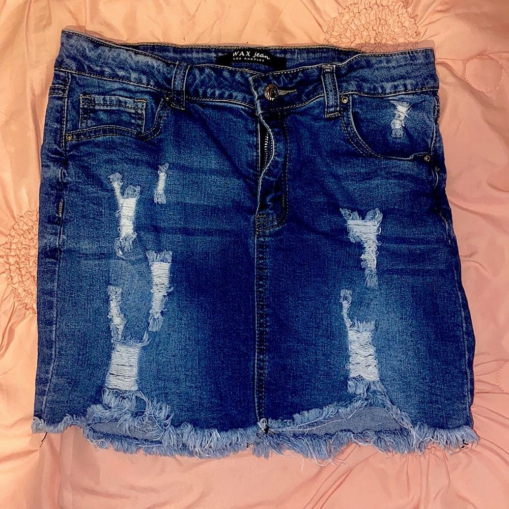 SIZE LARGE DENIM JEAN SKIRT